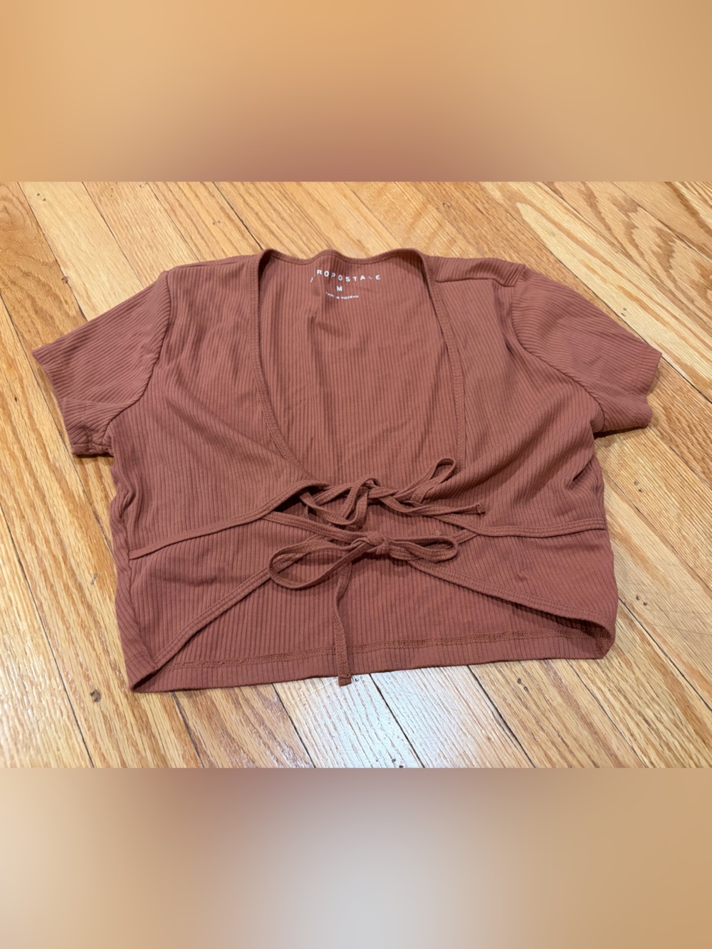 Aeropostale Tie Front Crop Top